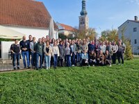 Gruppenfoto der Teilnehmer:innen bei Fachveranstaltung